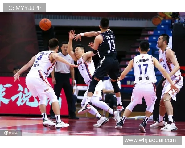 辽宁男篮惊险逆转,绝地翻盘击败CBA夺冠热门队伍