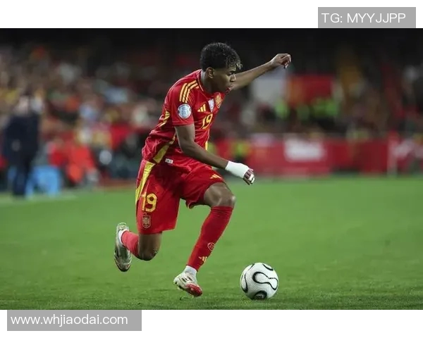 姆巴佩热身表现亮眼,亚马尔俱乐部球迷热情欢迎